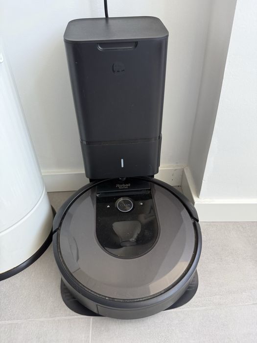 Aspirador Romba i7 em optimo estado