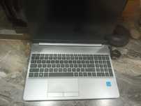 Sprzedam laptopa w idealnym stanie
