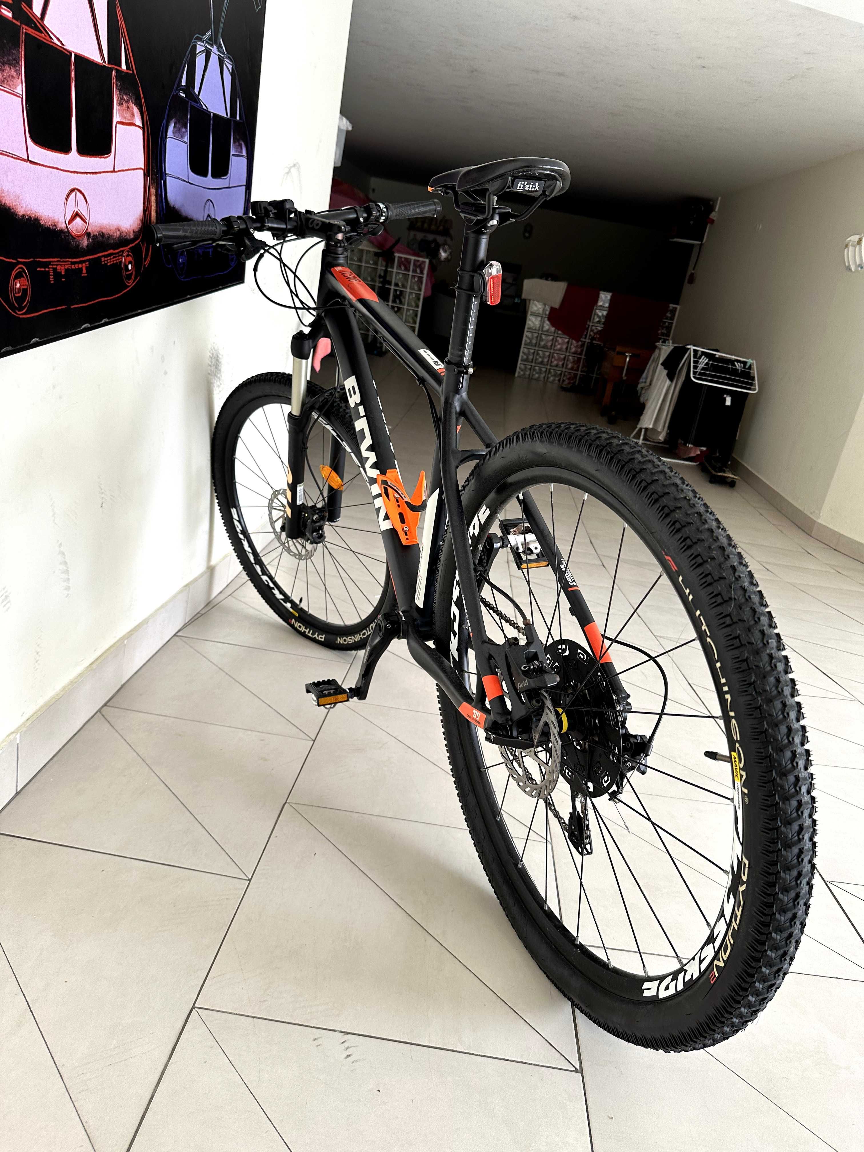 Bicicleta B-Twin RAFAL 700