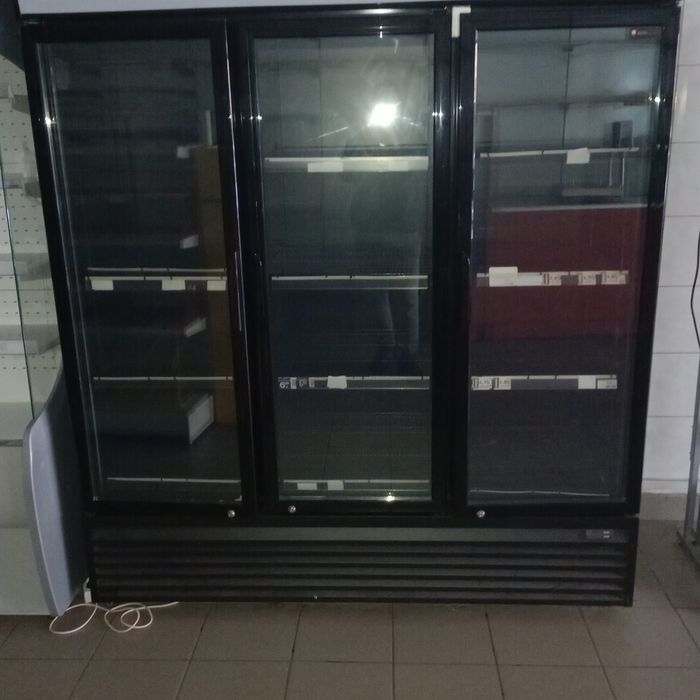 Szafa chłodnicza lodówka sklep