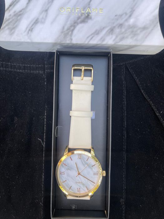Годинники НОВІ фірма оріфлейм жіночі і чоловічі