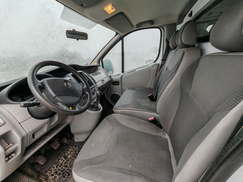 Opel Vivaro Lift L1H1 2.0 CDTI 114KM z Niemiec / 2011r / Klima / 3 Oso