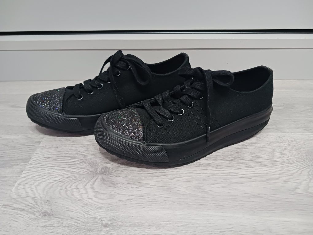 Czarne trampki Walkmaxx glitter rozm. 36