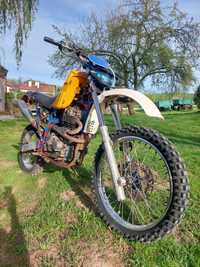 Suzuki DR600 Cross