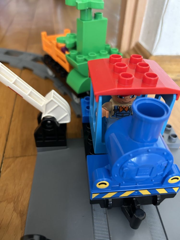 Lego duplo железная дорога+конструктор