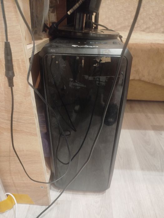Sprzedam komputer używany w dobrym stanie!