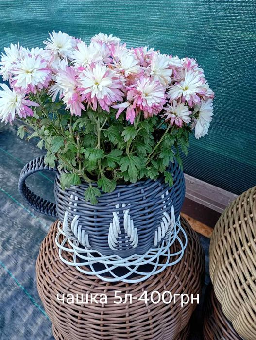 Кашпо зі штучного ротангу