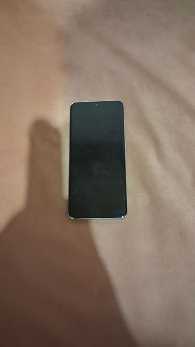 Телефон Samsung Galaxy S20 G980f