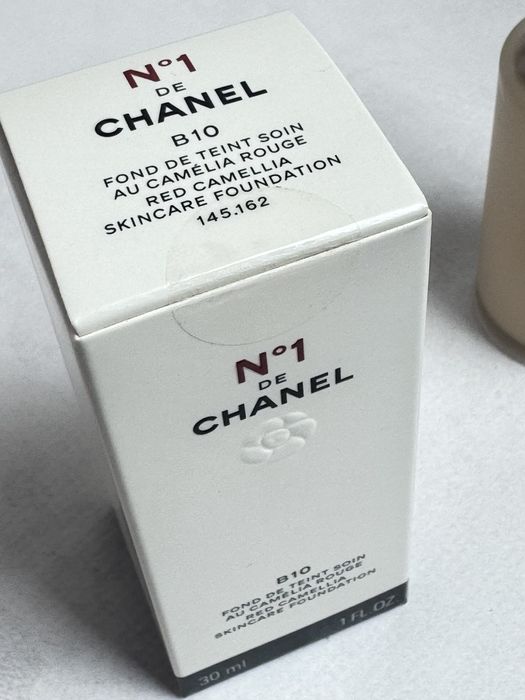 Тональний крем Chanel B10