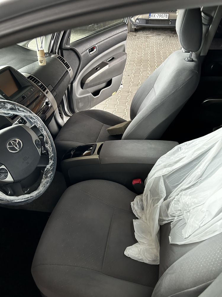Toyota Prius do wynajęcia na Taxi/Bolt/Uber, 89 PLN za dobę, 4 PLNza1h