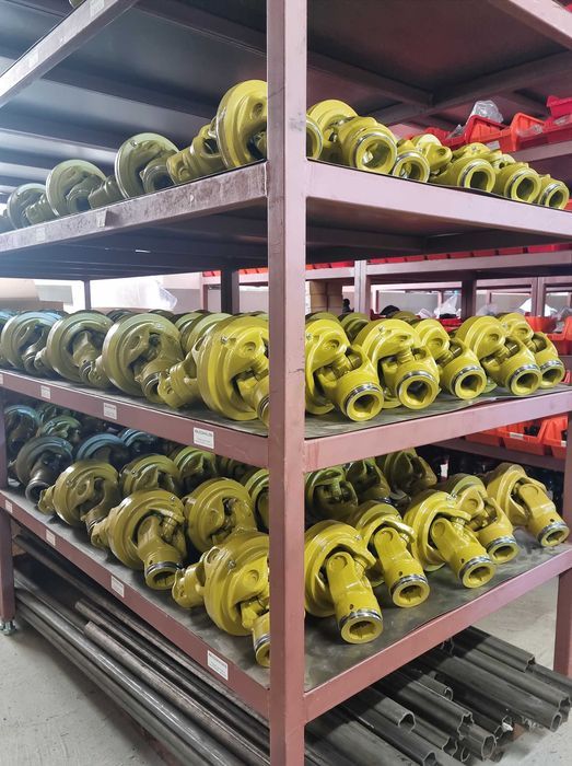 Przegub szerokokątny dwukrzyżakowy homokinetyczny 1175Nm trójkąt 54 mm