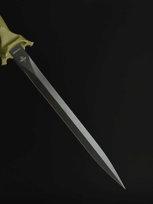 Ніж кортик туристичний 2-2291 сталь D2 KN1140 Ніж із міцним клинком