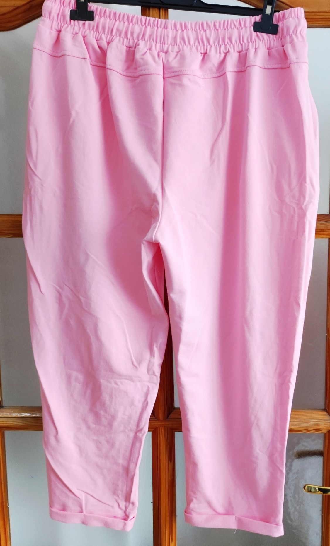 Damskie spodnie 7/8 plus size firmy WAWA