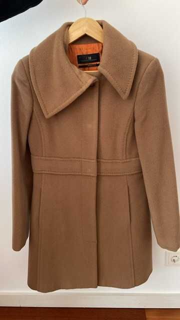 Casaco Carolina Herrera, camel