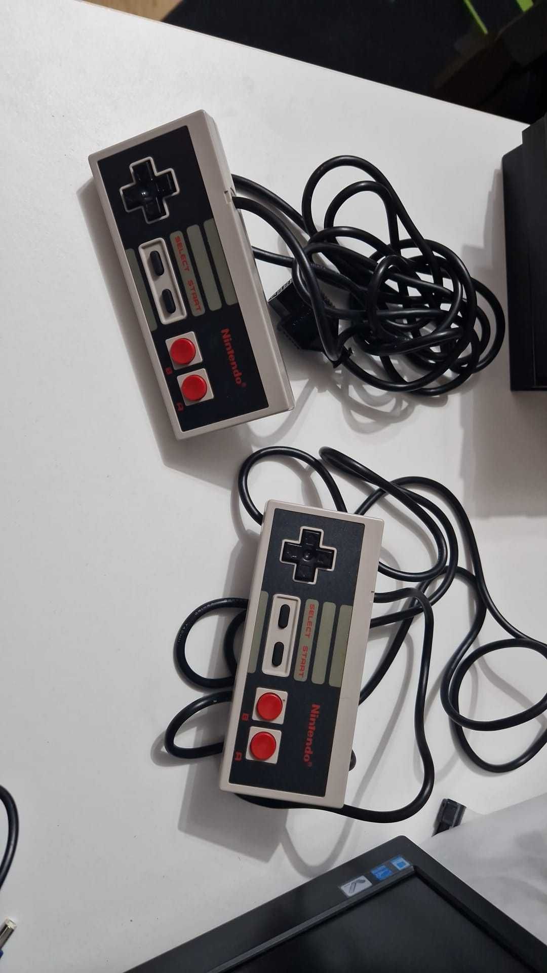 Consola Nintendo NES com jogos