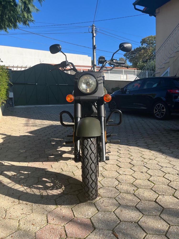 UM Renegade Comando 125cc