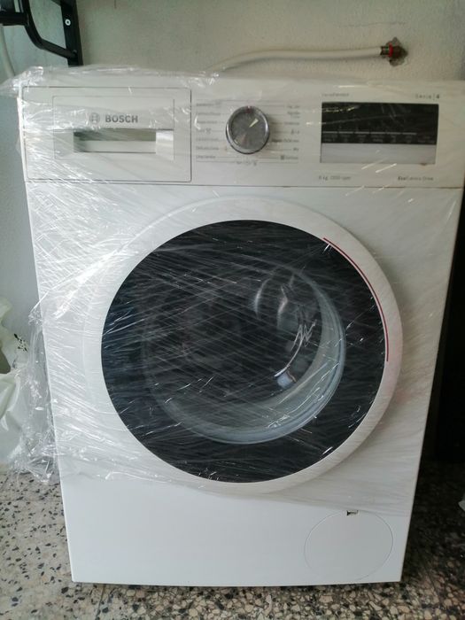 Máquina lavar roupa semi nova, marca Bosch 8 kilos