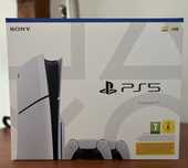 PlayStation 5 Slim 1 TB z napędem + 2 gry
