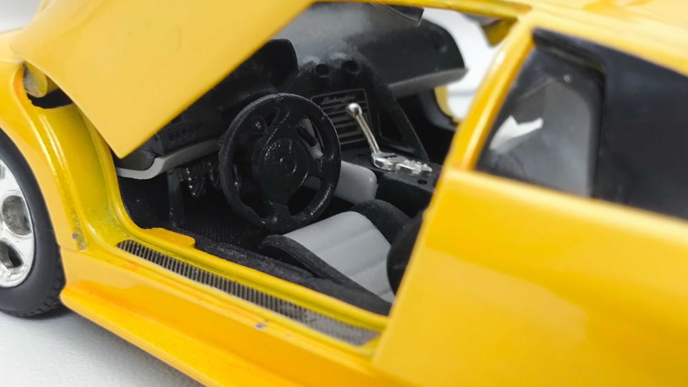 Модель, машинка Lamborghini Murcielago 1.24 Bburago
