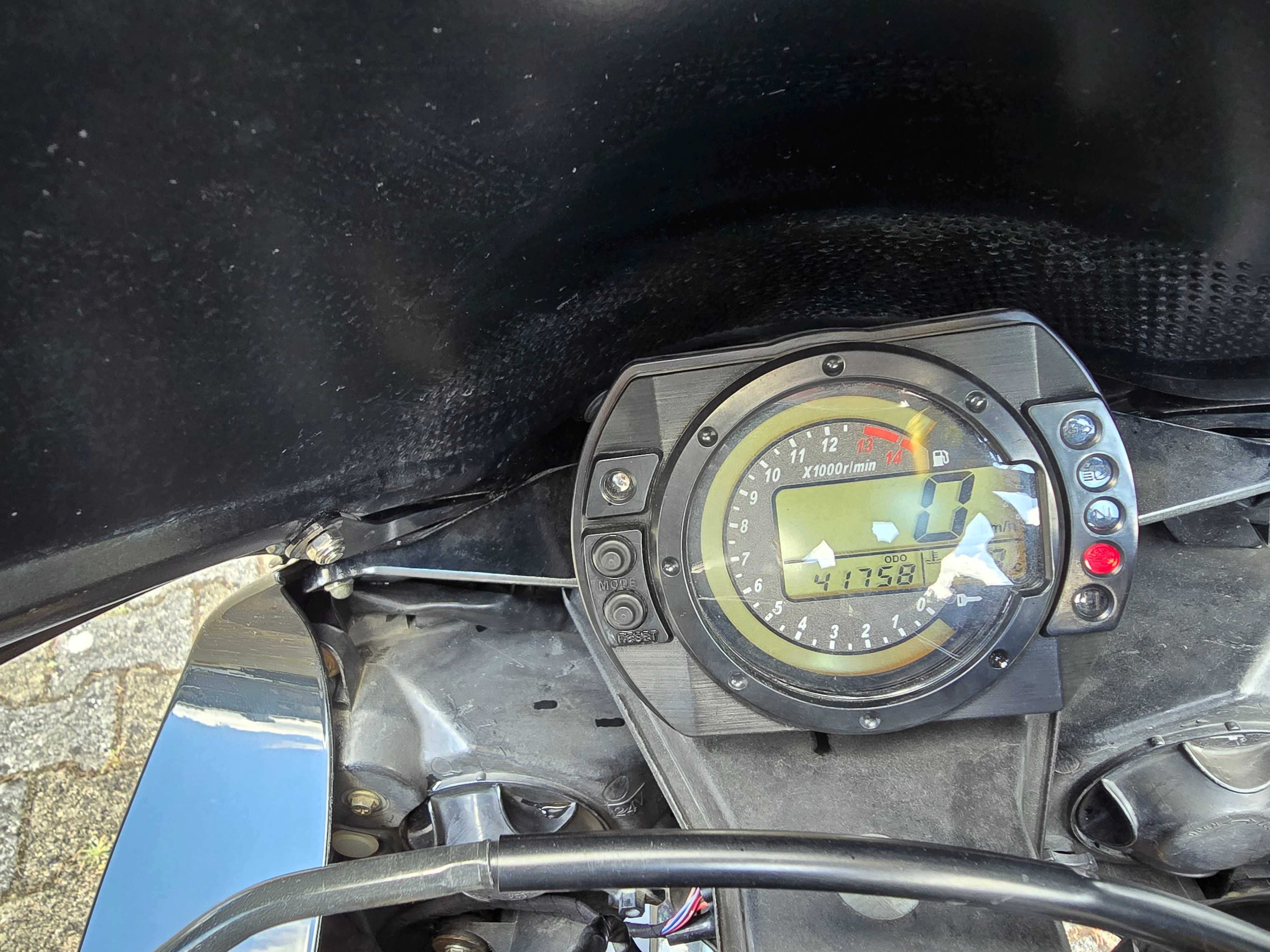 Kawasaki Ninja ZX10R 2004