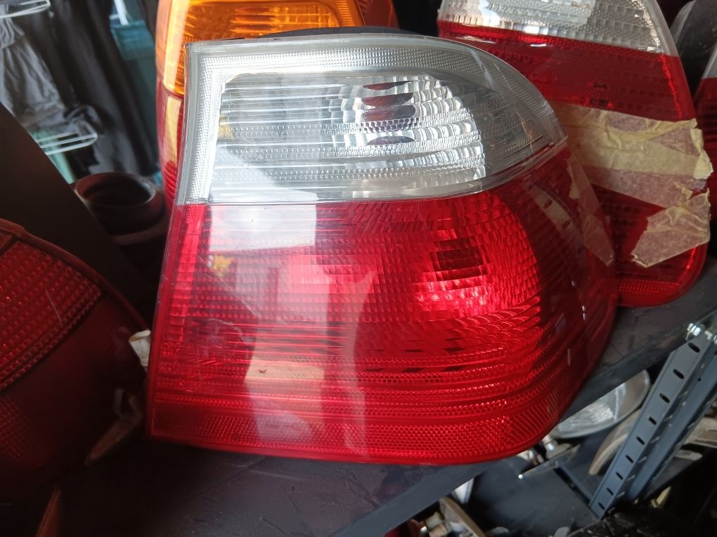 Lampa prawa tyl bmw e46 sedan przedlift