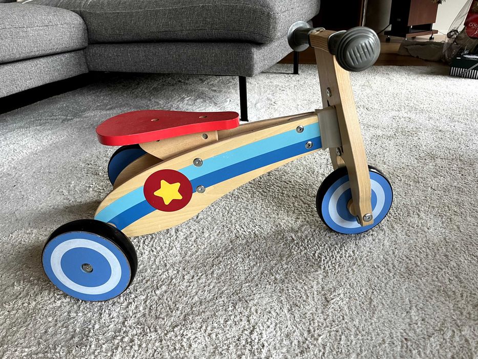 Bicicleta de madeira resistente para crianças