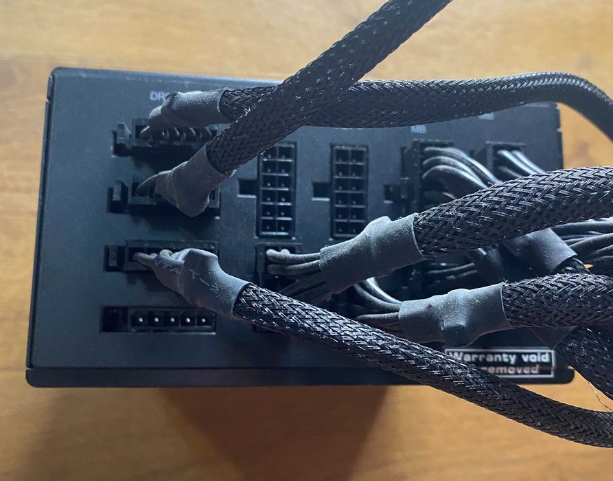 Be Quiet! Straight Power 11 750W ват мощности 80+ gold на пломбе