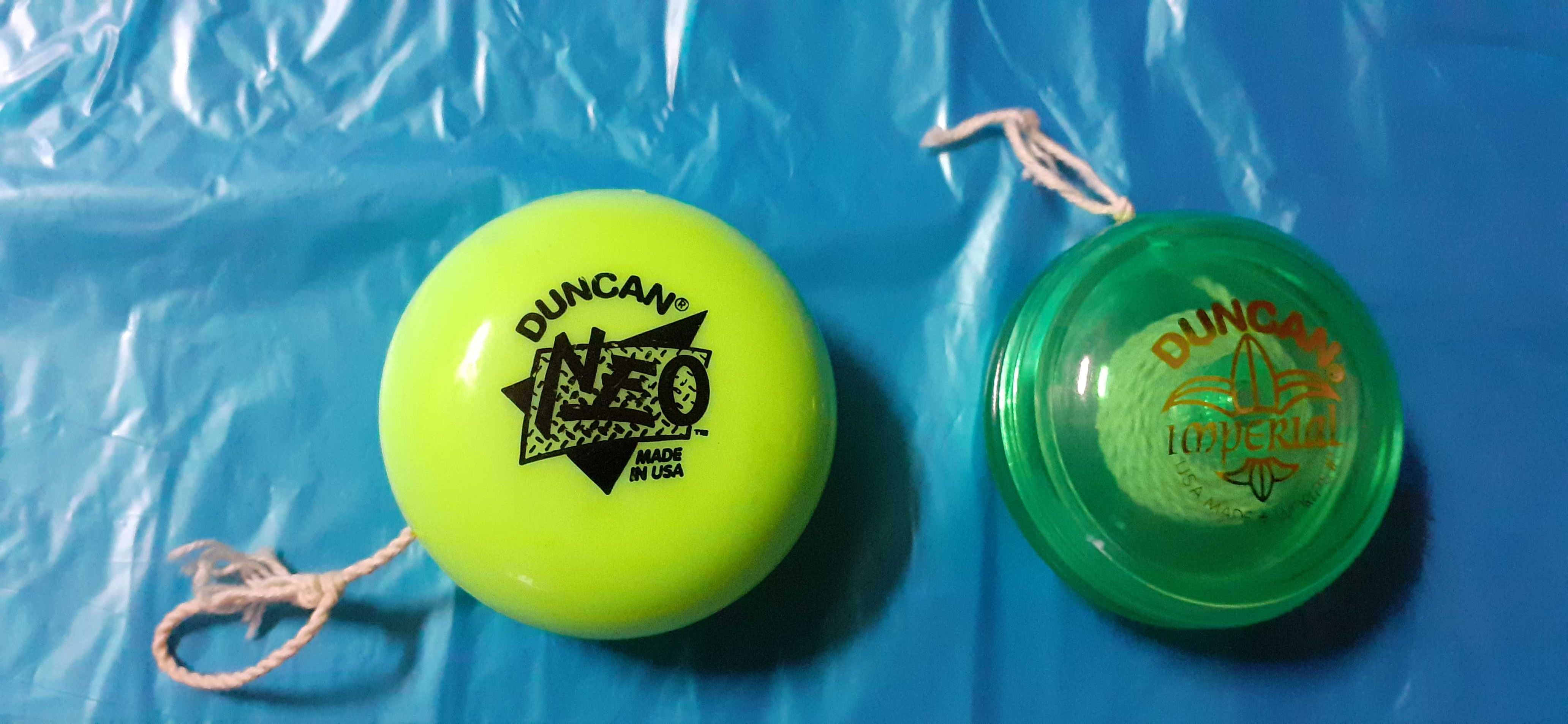 Dois yoyo verdes Duncan (valor cada)