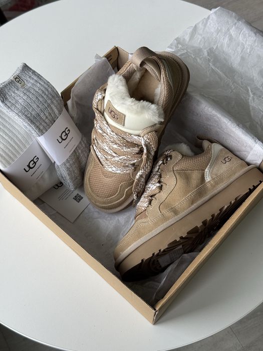 UGG Lowmel Sand