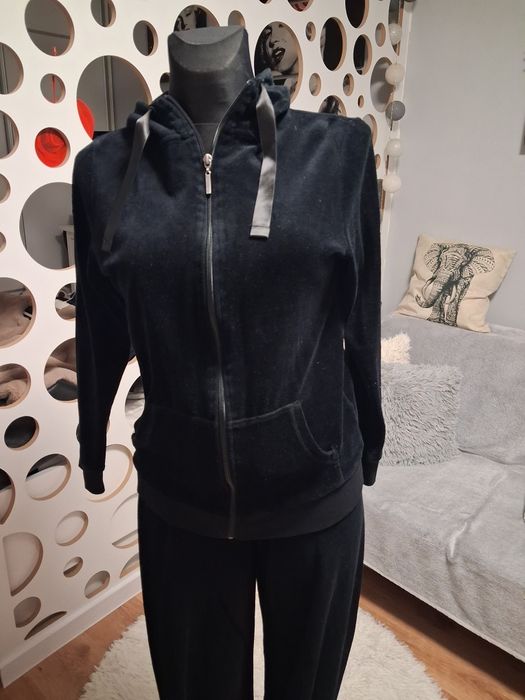 Damski welurowy dres