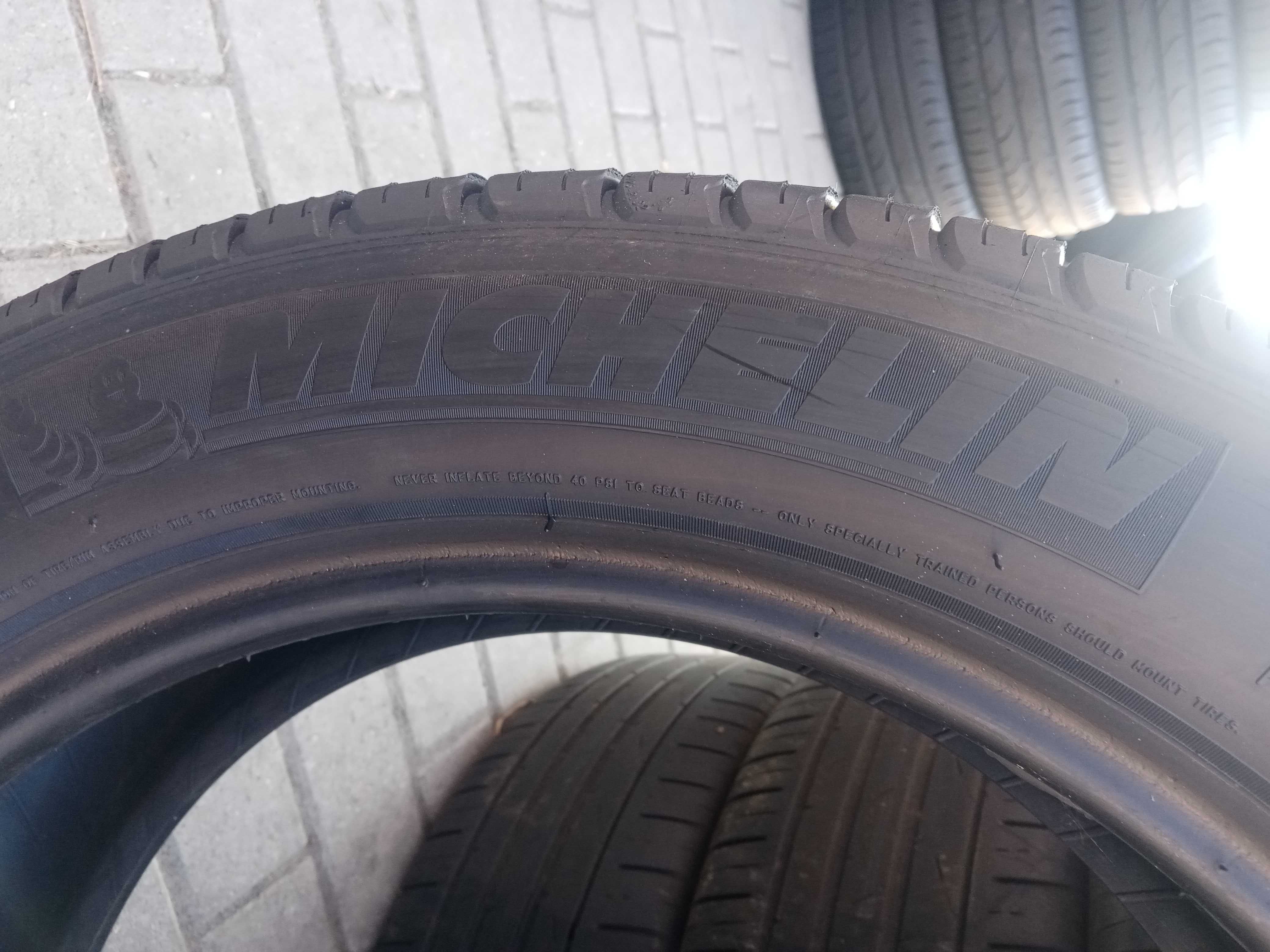 Opony  całoroczne MS Michelin 235/55/19 MS