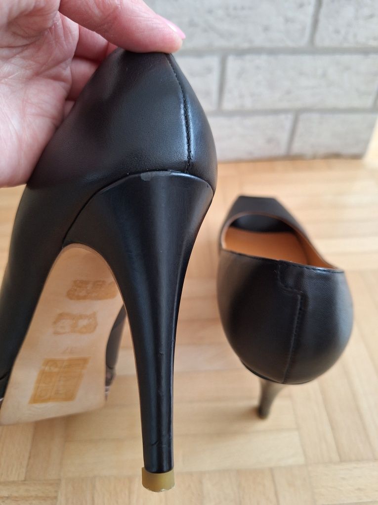 Buty Monnari r.37 skóra