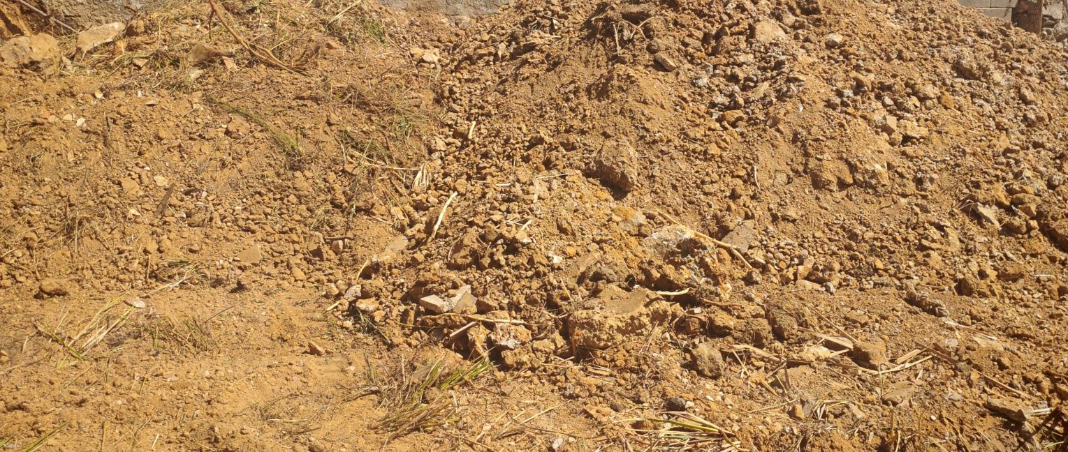 Ofereço terra em Alenquer