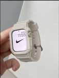 Реешок к Apple watch