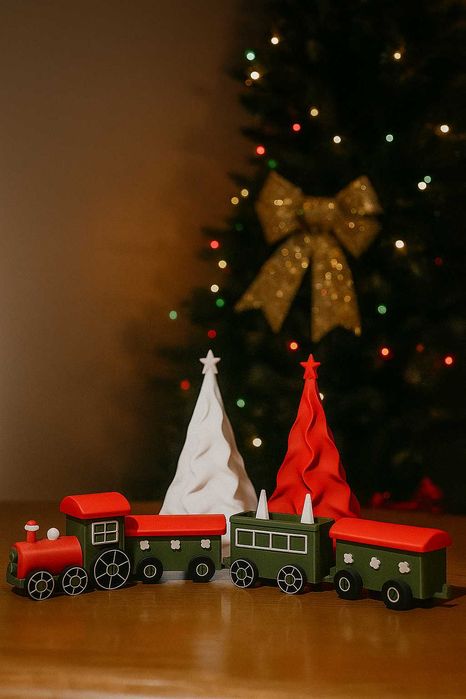 Comboio Natalício e 2 Arvores
