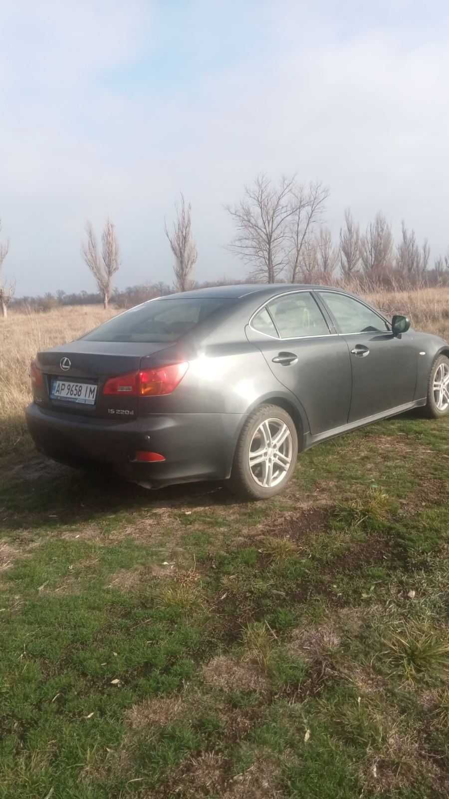 Продам Lexus IS 220 D