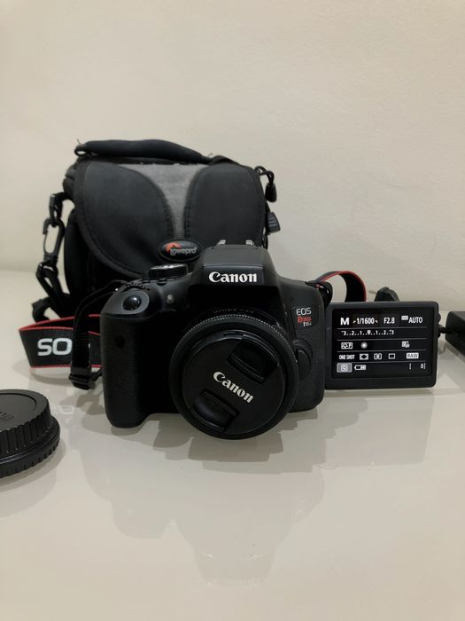 Câmera Canon Rebel T6i (EOS 750D)