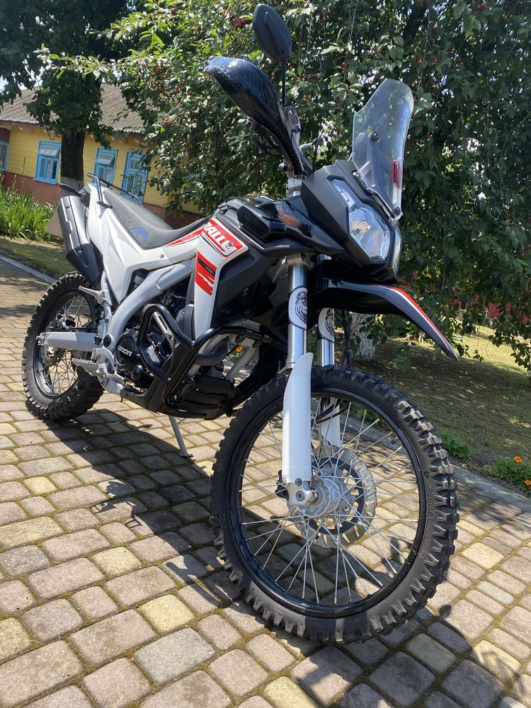 Продам Loncin rally 250.