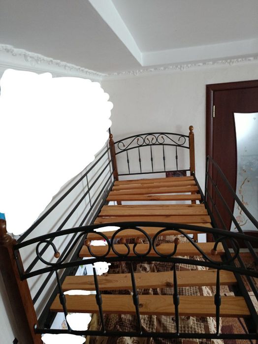Двоповерхове ліжко