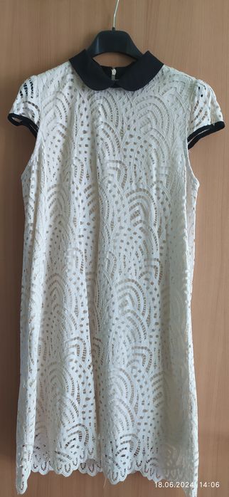 Sukienka koronkowa Zara