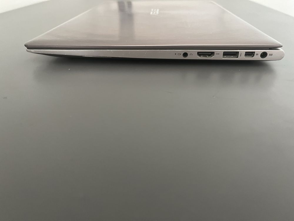 Laptop Asus Zenbook UX303LB (2014)