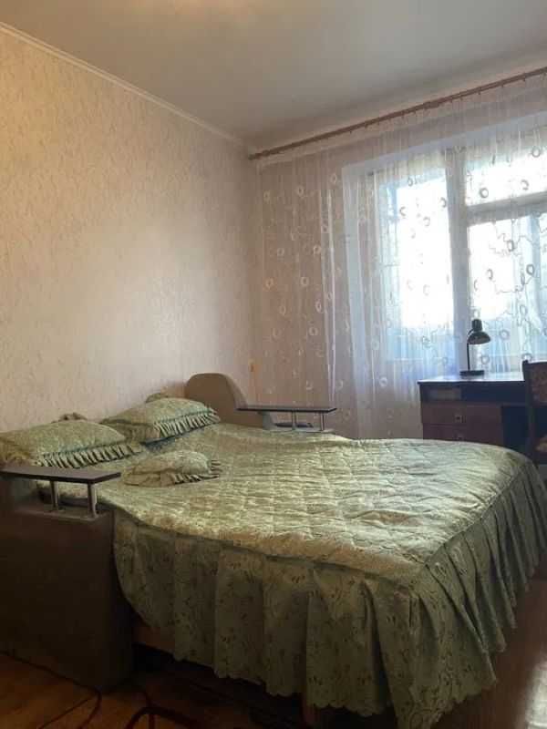 Продам 2к квартиру на ж\м Тополь-2 ТРЦ Терра -Эпицентр