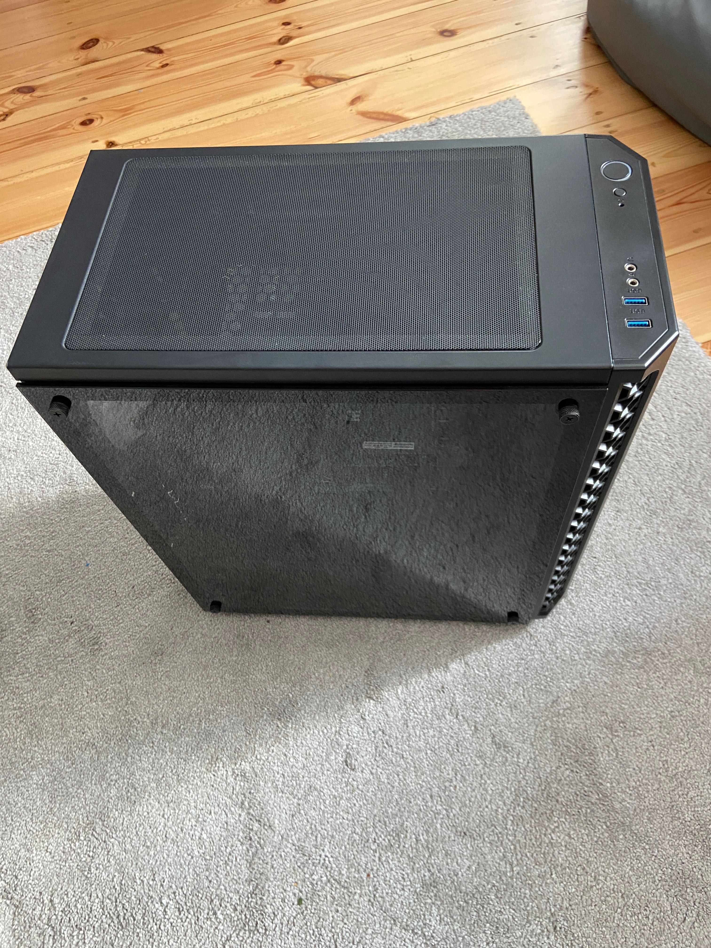 Komputer stacjonarny – i7 11700K / RX 6700 XT / 64GB RAM / SSD+HDD