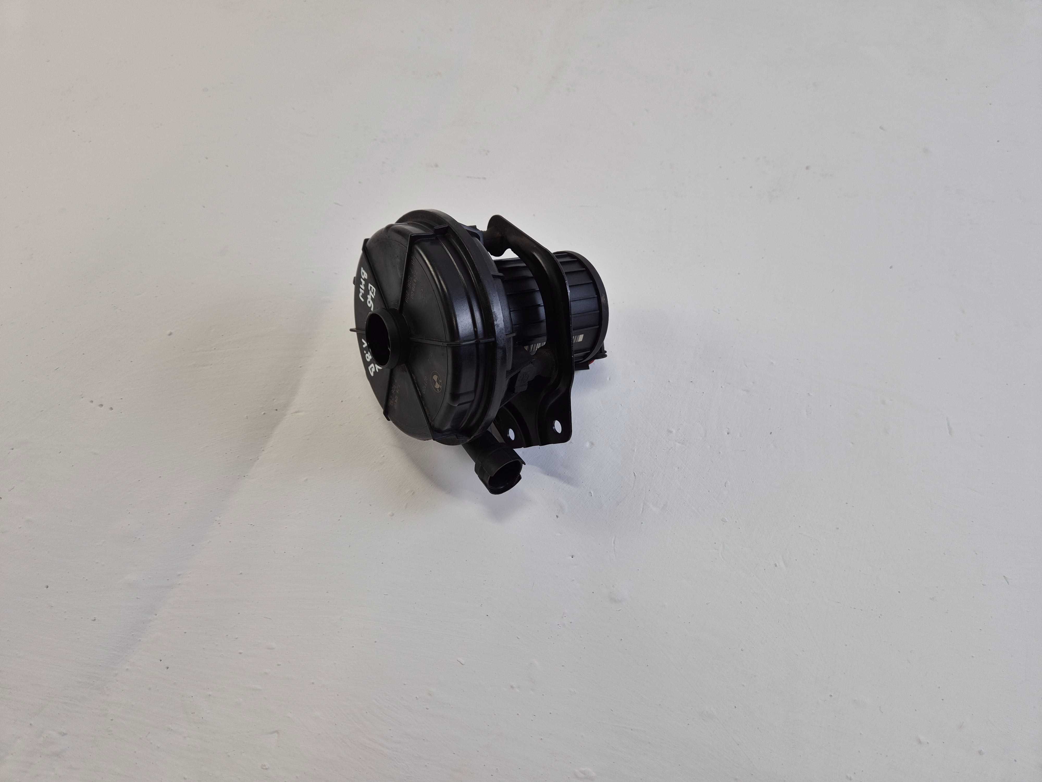 Pompa Powietrza Wtórnego Oryg BMW E46 1.6 1.8 i 2.0 N42 Benzyna PEWNA