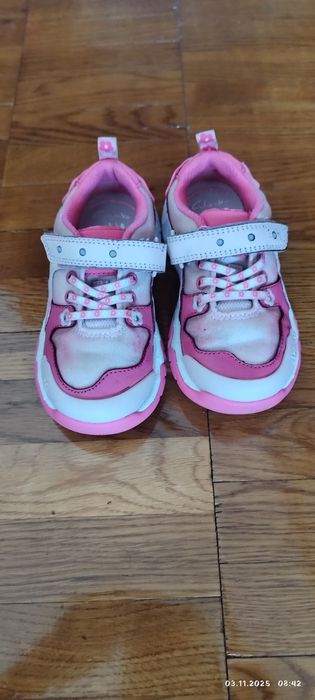 Кросівки для дівчинки Кларкс