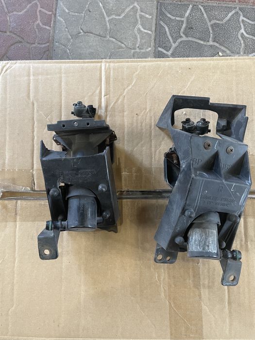 Форсунки омивача фар Mazda 3bk