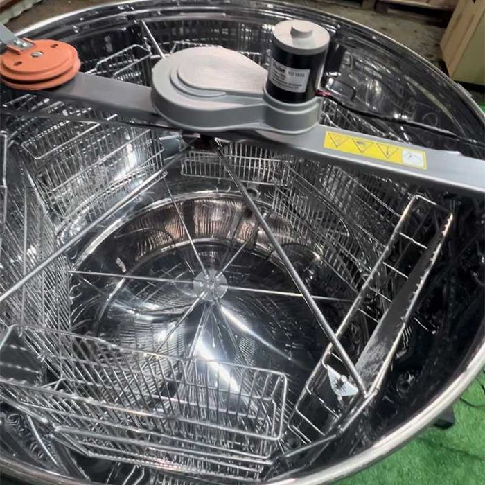 Медогонка полуавтоматическая нерж 6 рамок, с ременным эл.приводом 12В.