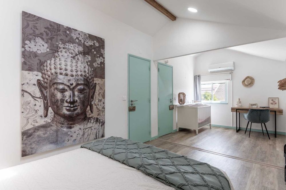 Alugo 1º andar moradia em Fernao Ferro