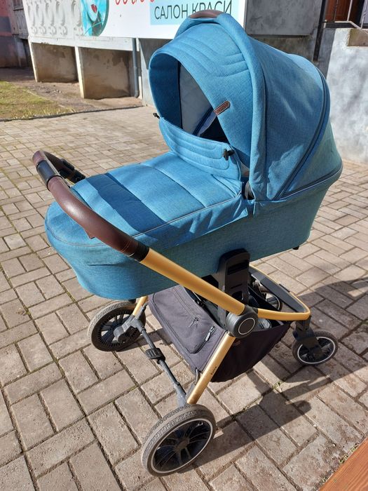 Коляска Carrello EPICA. Тип коляски 2 в 1.