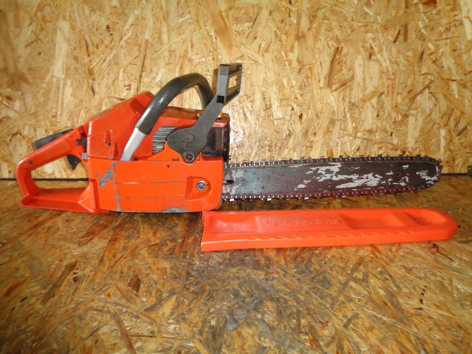Piła pilarka spalinowa motorowa Husqvarna 242 XPG !!!